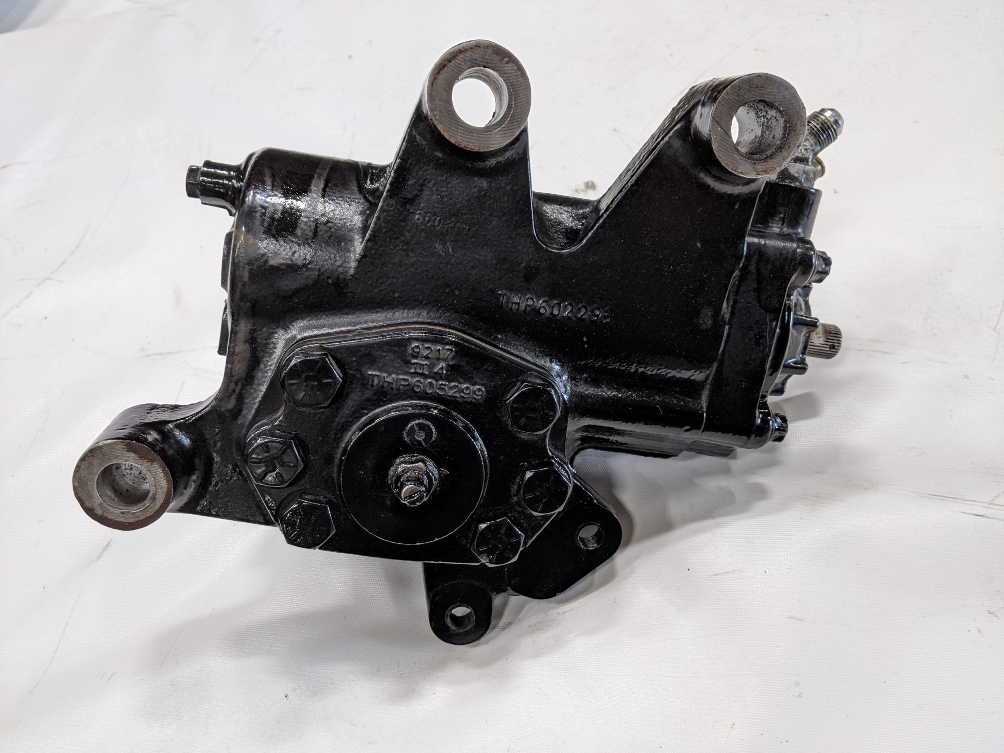 Used Freightliner Columbia Steering Gear Assembly - P/N 14-17729-000 (10118092783932)