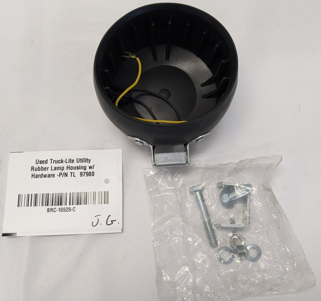 Used Truck-Lite 5" Round Rubber Utility Light Housing | TL-97980