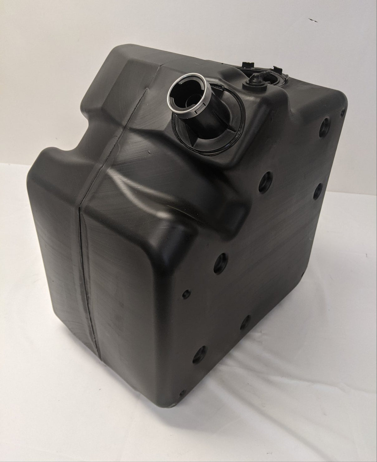 Freightliner 23 Gal. Standard Fill DEF Tank A04-34274-007 w/ Header 04-35959-001
