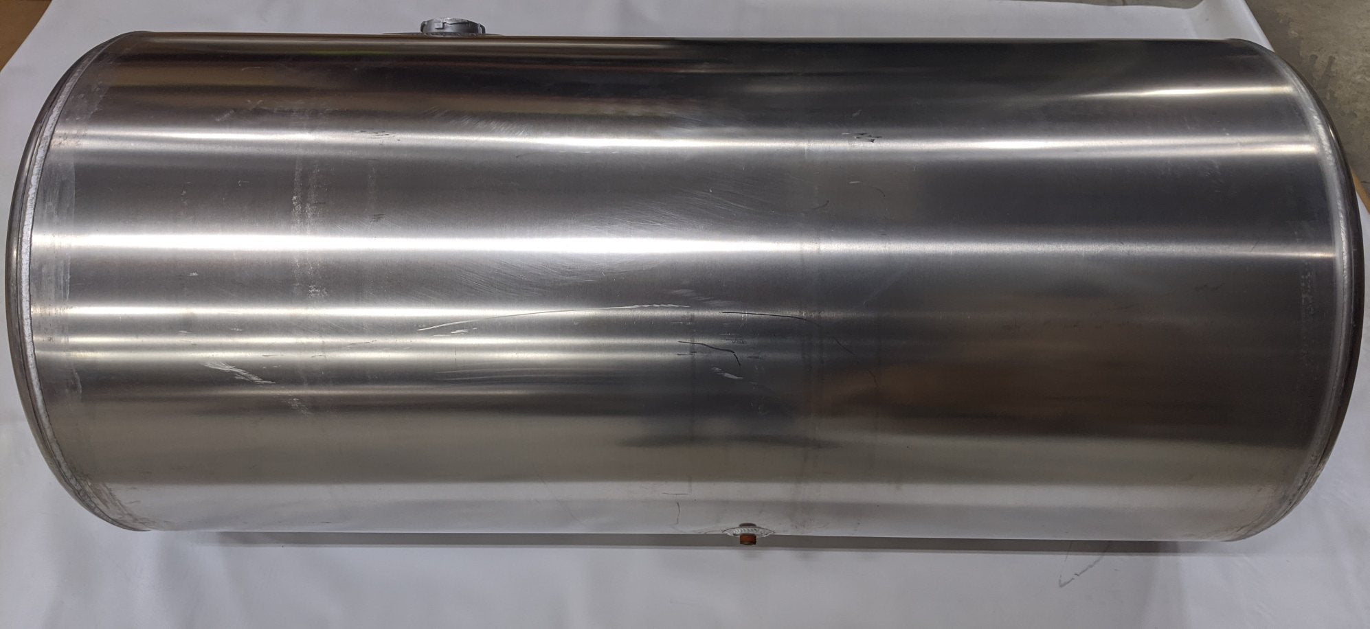 Freightliner RH 120 Gal. 25" Dia. 39" Fill 53 1/2" Fuel Tank - P/N A03-40938-391 (9904414392636)