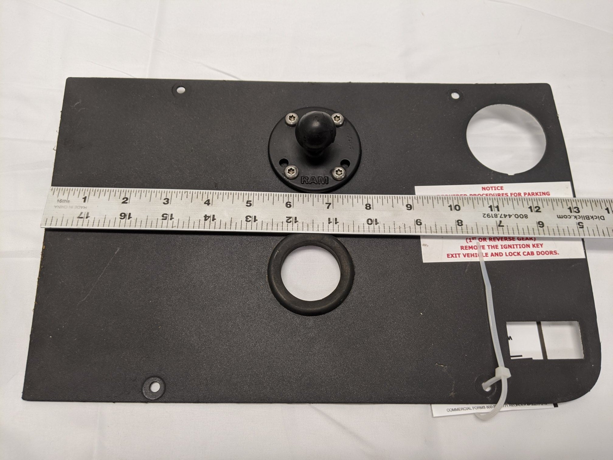 Used Freightliner Cascadia Auxiliary Instrument Panel- P/N 22-60660-000