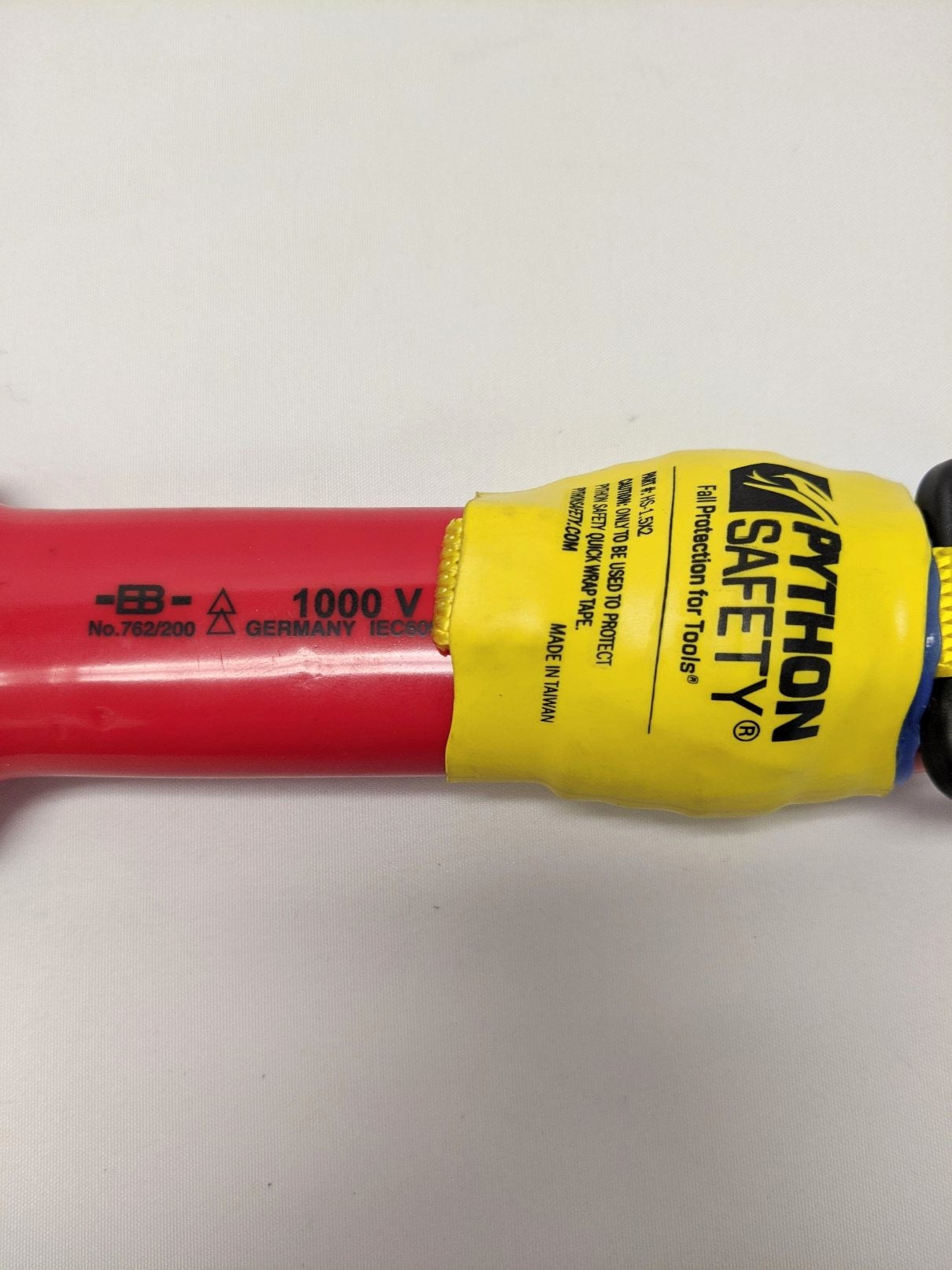 Wiha 8" 1000V Insulated Adjustable Wrench - P/N 762/200