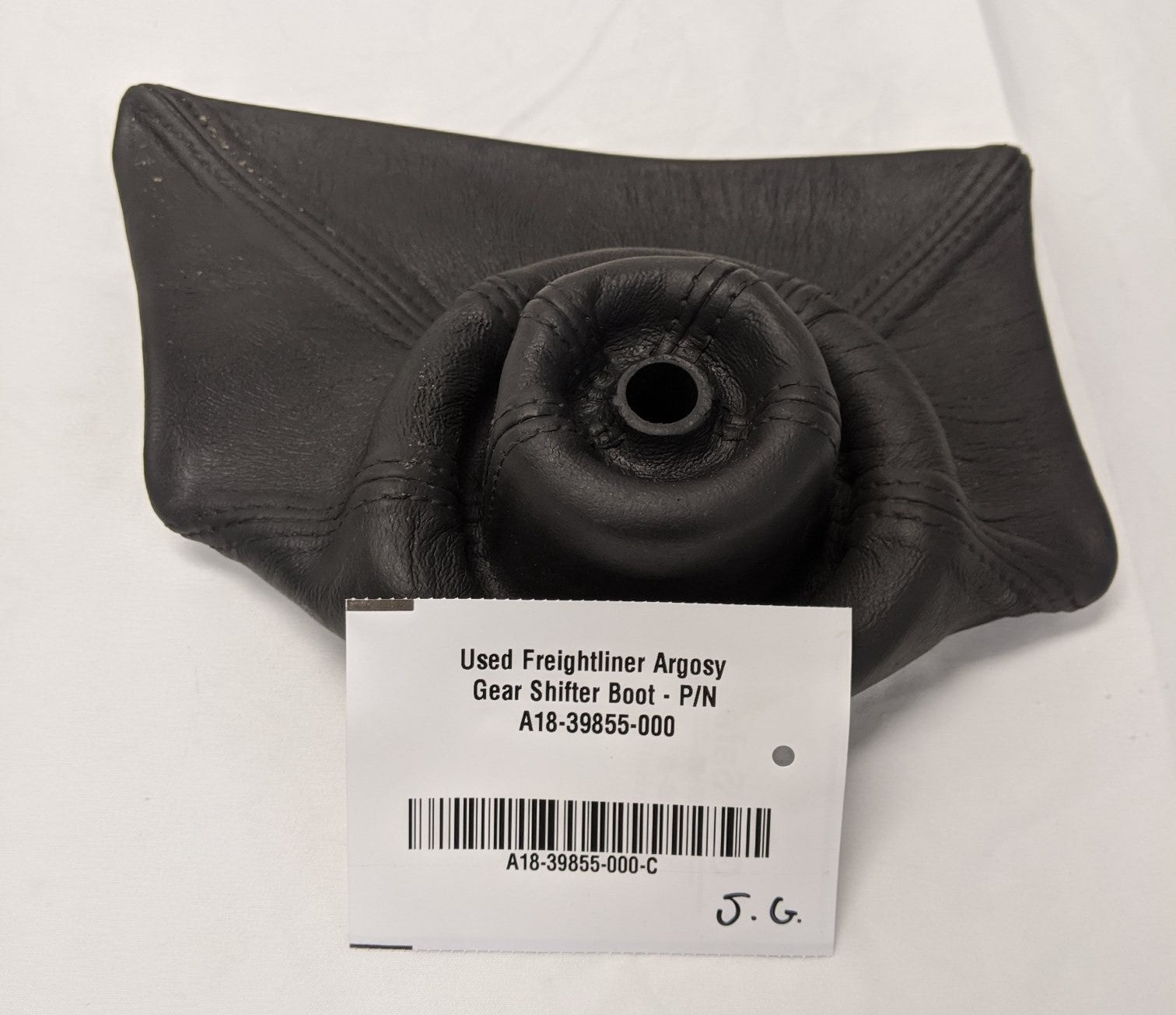 Used Freightliner Argosy Gear Shifter Boot - P/N A18-39855-000