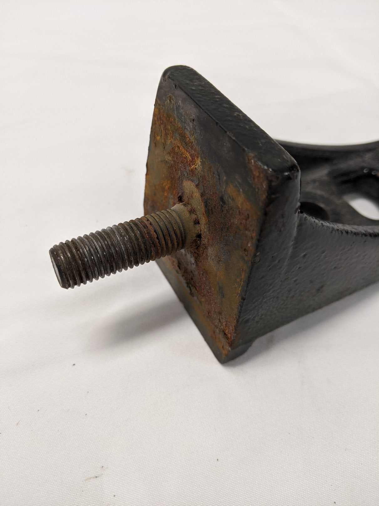 *Lot of 2* Used Freightliner Cascadia P4 Hood Pivot Bracket - P/N A17-20641-000