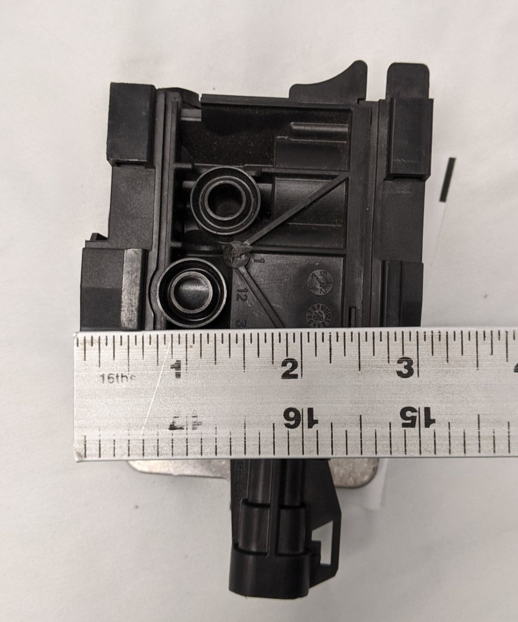 Used Freightliner Three Way NC AMU Solenoid Valve Assembly - P/N A12-19779-105