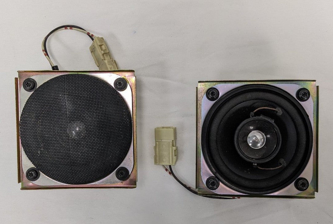 *Lot of 2* Used Freightliner CAS P3 4" Coaxial Radio Speaker - P/N 22-43129-000 (8271053750588)