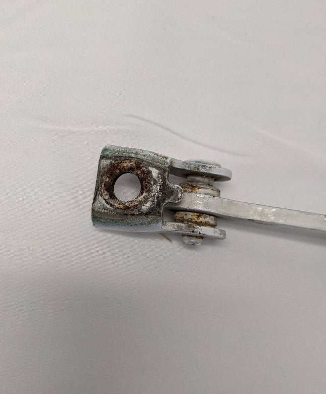 Cascadia P3 Cab Door Check Hinge A18-64914-000 | Damaged