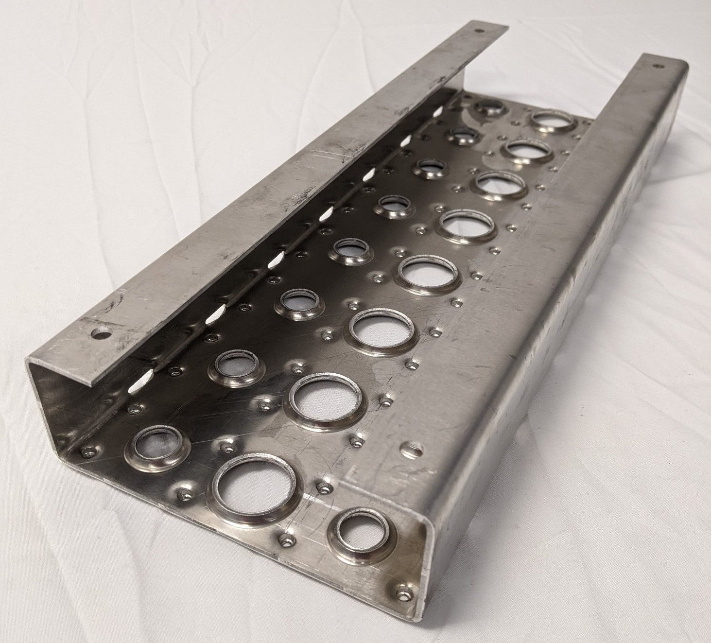 Freightliner Aluminum Back of Cab Ladder Step | 22-74808-004