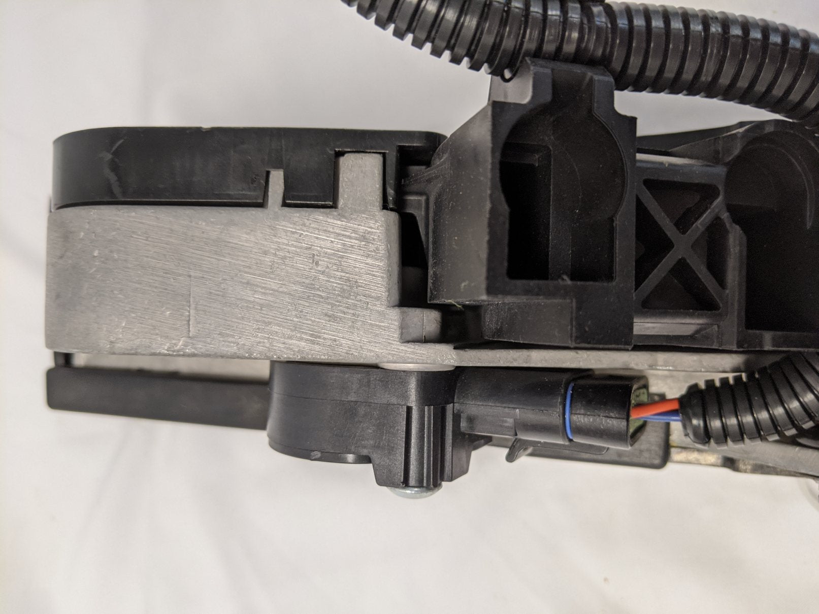 Freightliner DD13 Accelerator Pedal - A01-33650-000