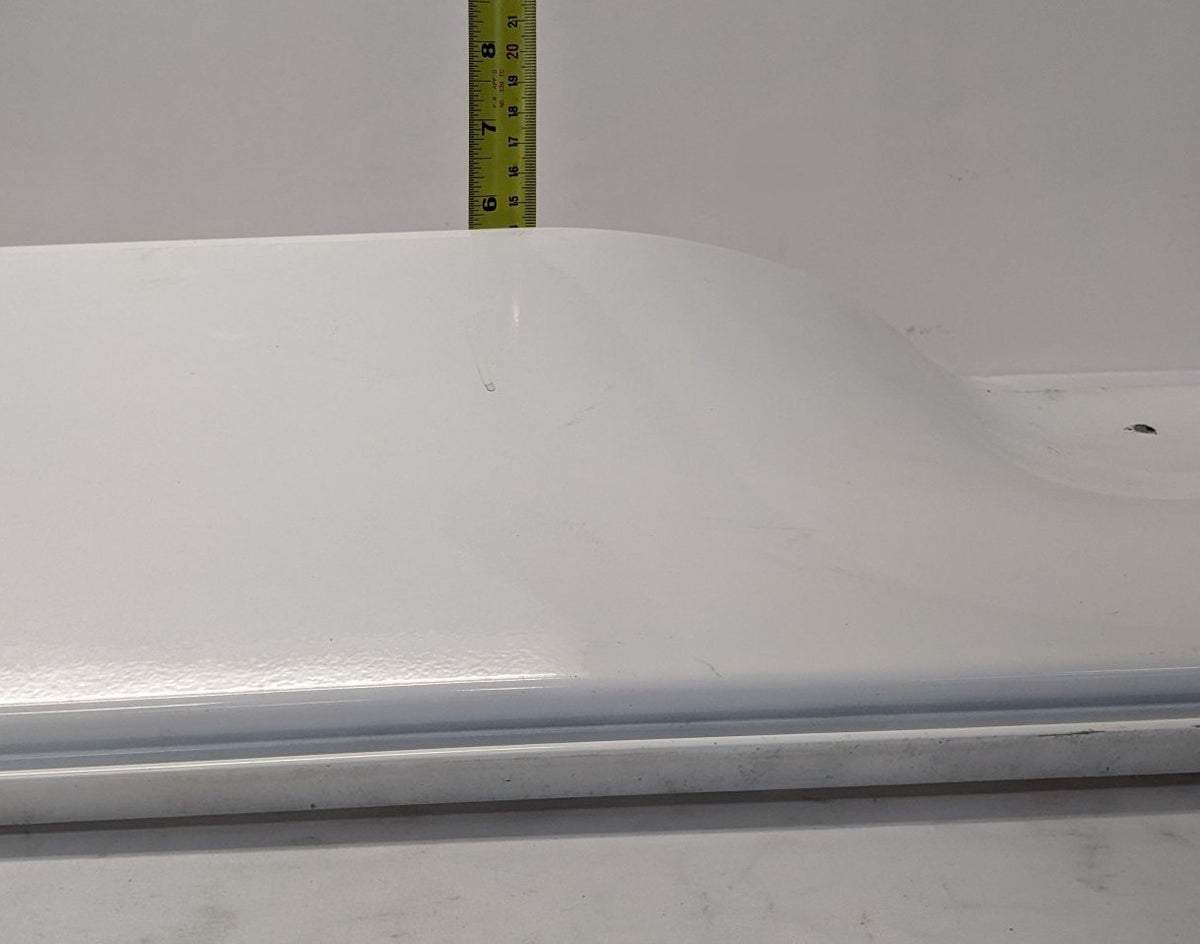Freightliner LH Fairing Extender Trim Tab 22-60793-000 (Used)