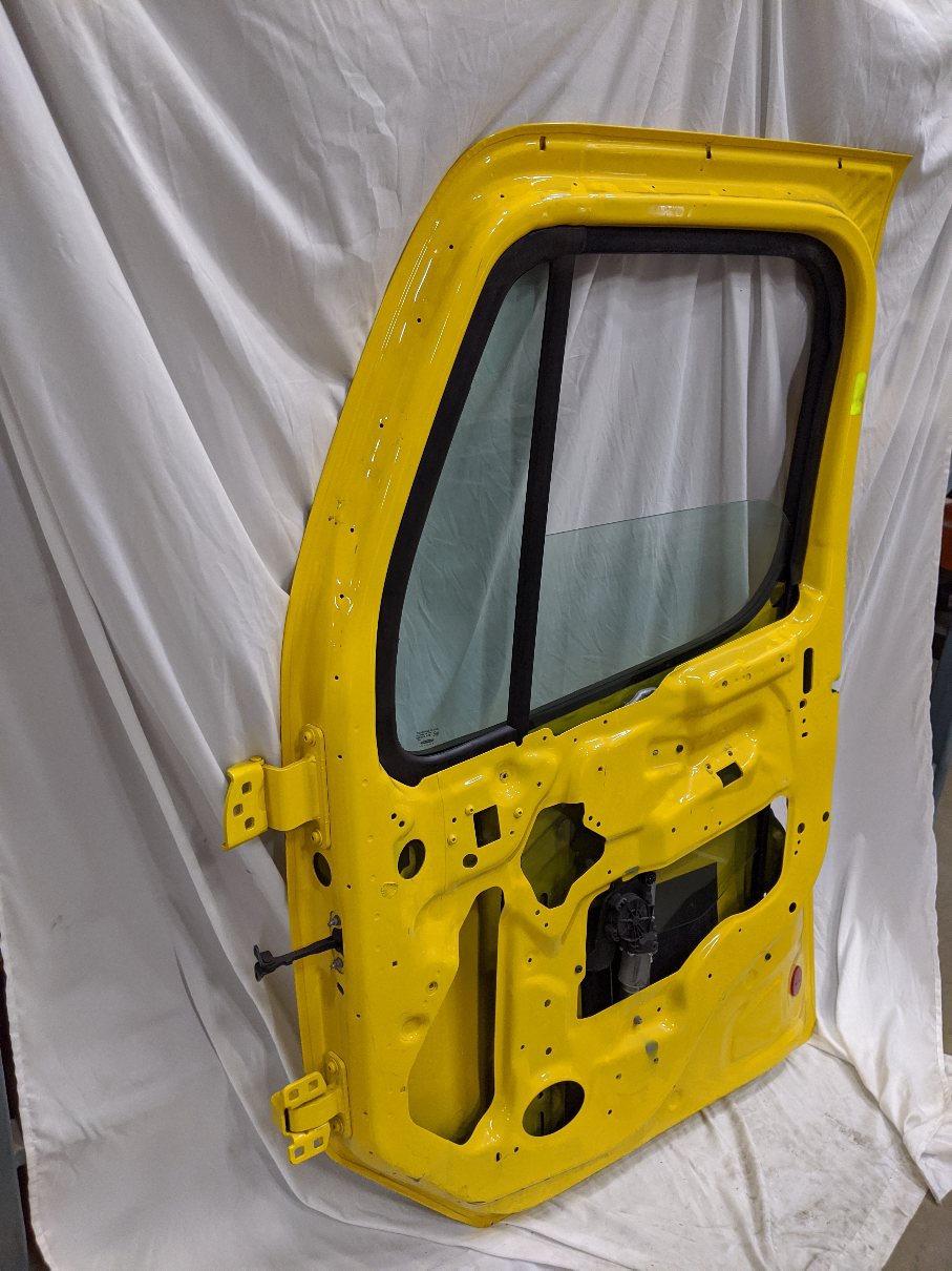 Damaged (1/2 Hr) Freightliner M2 Plus RH Door w/ Window - P/N Z18-71221-032 (10091449418044)