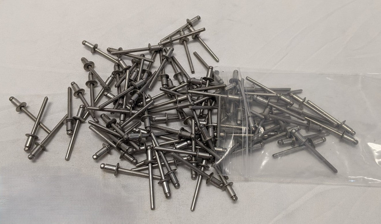 *Lot of 100* New 3/16" x 5/16" Stainless Steel Blind Rivets