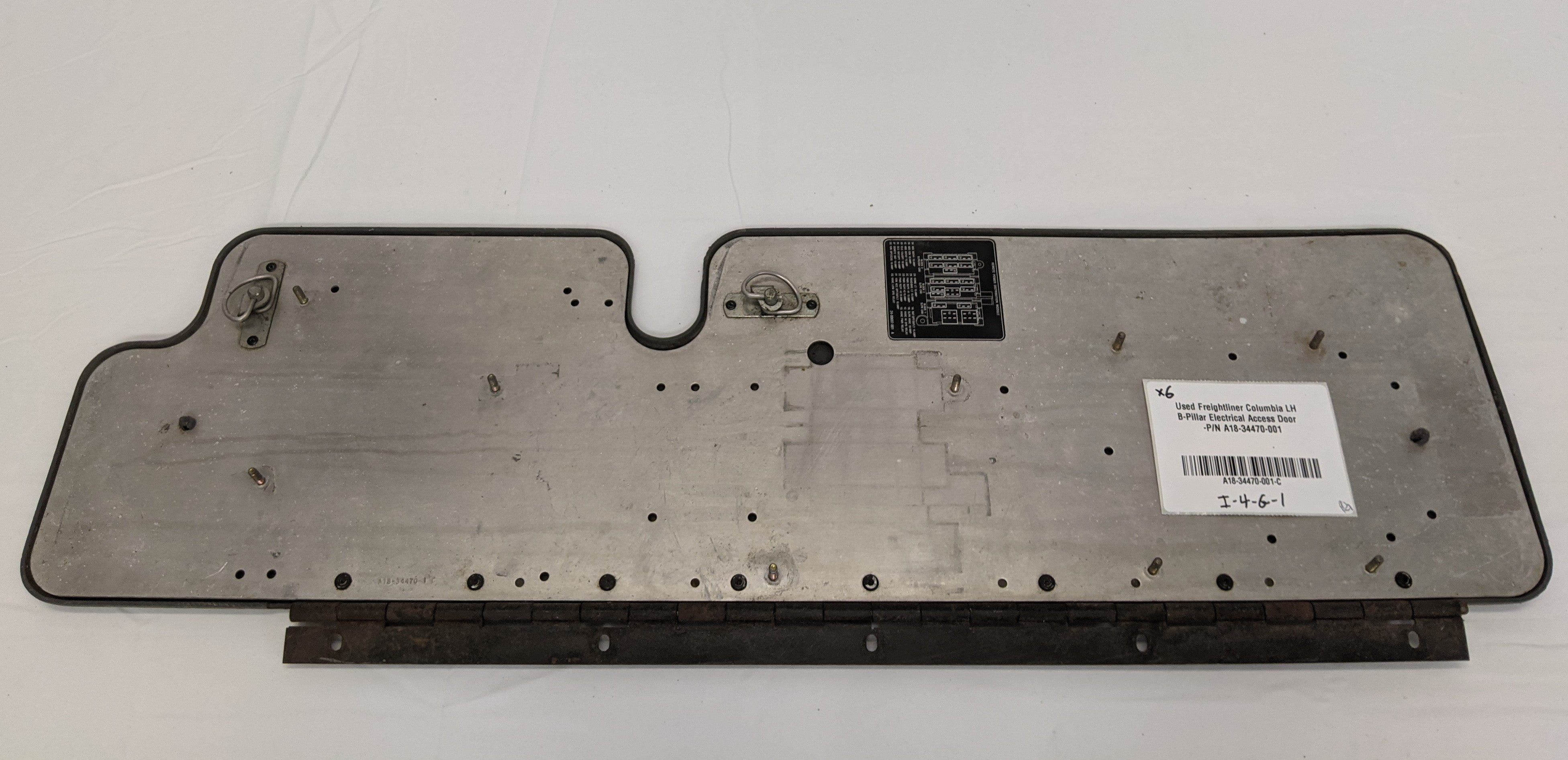 Used Freightliner Columbia LH B-Pillar Electrical Access Door -P/N A18-34470-001 (10090783146300)