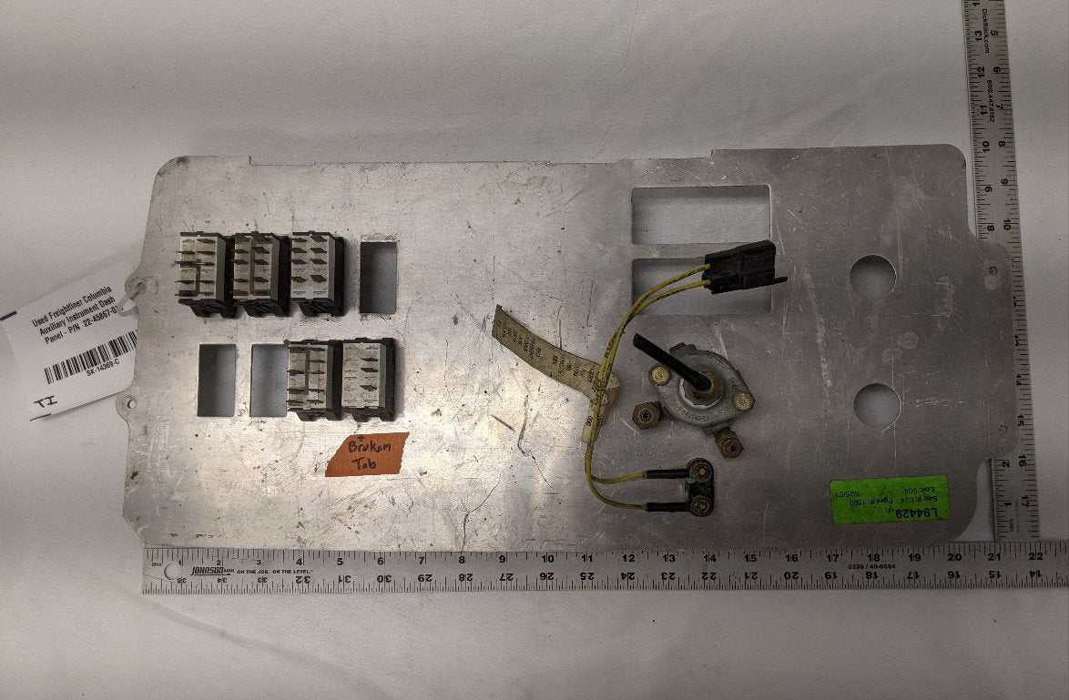 Used Freightliner Columbia Auxiliary Instrument Dash Panel - P/N  22-45867-010