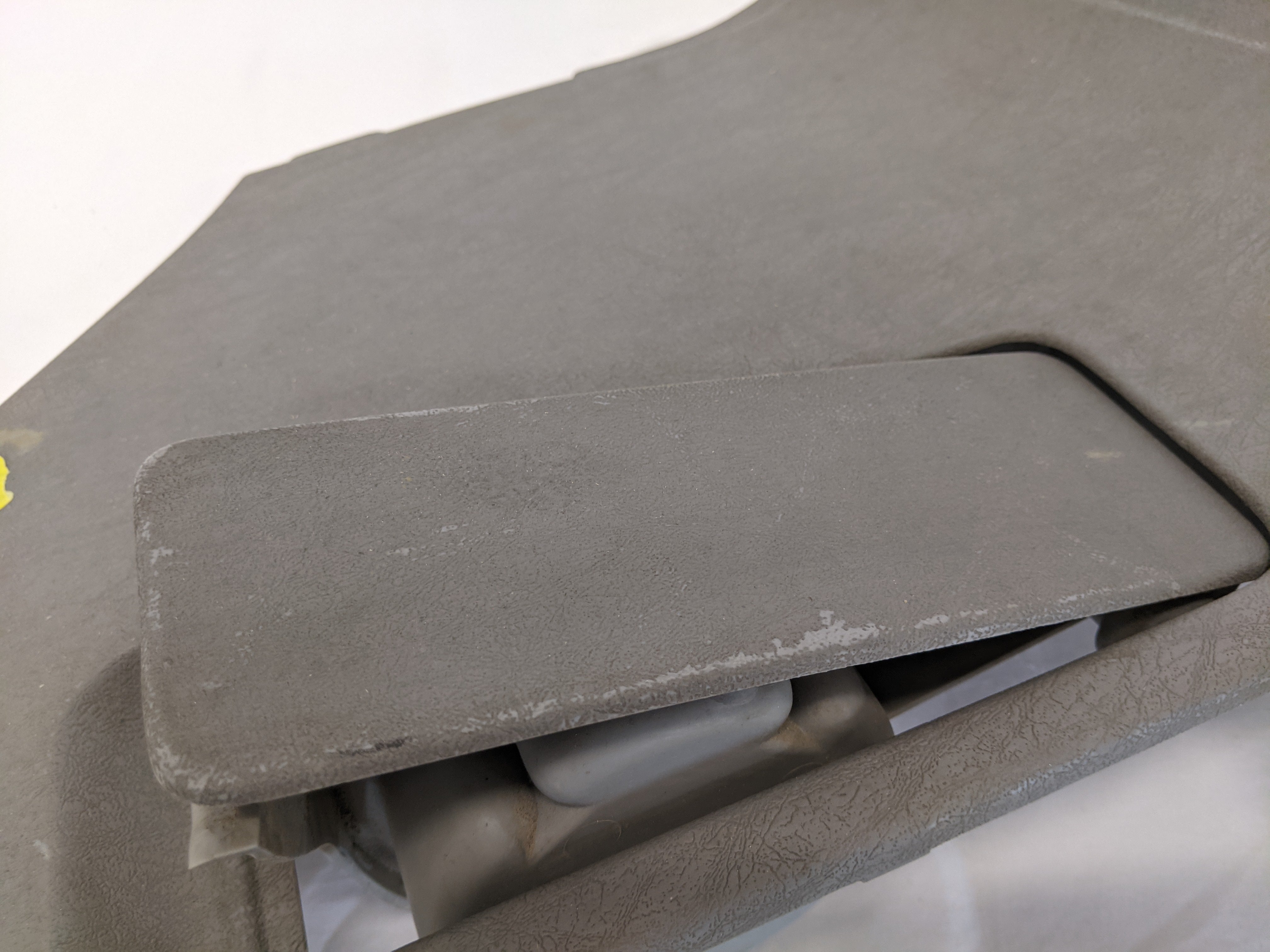 Used Freightliner Columbia RH Dash Console Cover Assembly - P/N A18-29822-001 (10096601334076)