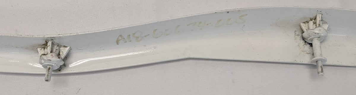 Freightliner Cascadia P3 Day Cab RH Rocker Panel A18-60674-003 Used