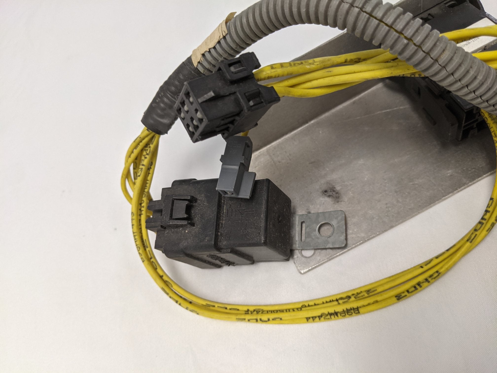 Automatic Traction Control ABS B-Pillar Wiring Harness - A06-43471-000