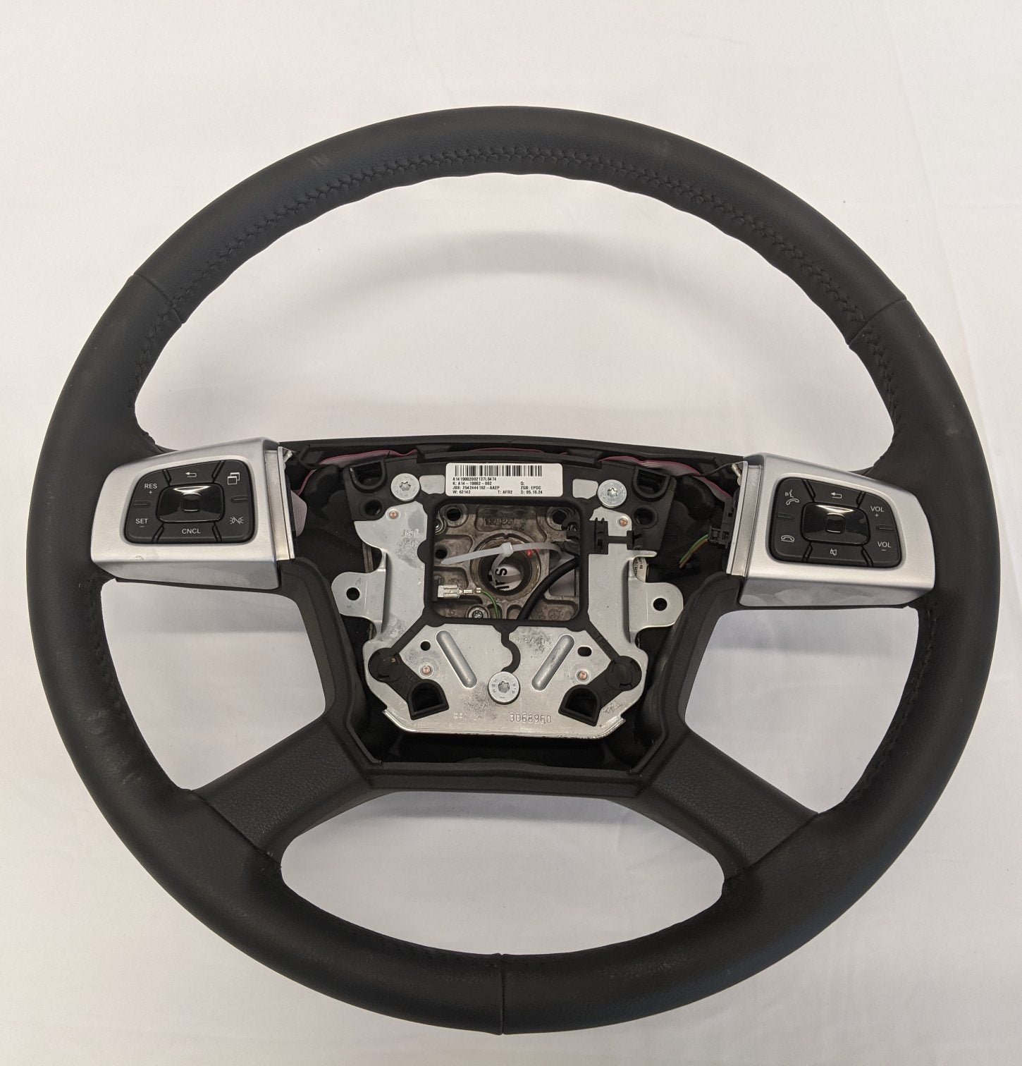 Freightliner Chrome Switch Leather Steering Wheel - P/N  A14-19802-002 (8005873041724)