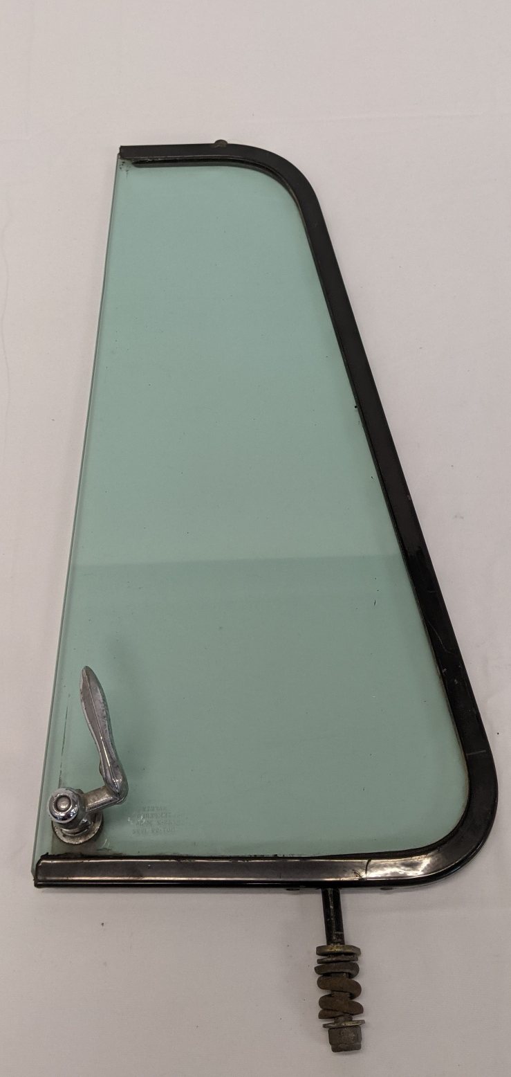 Used Freightliner FLD LH Latching Tinted Vent Window - P/N A18-17428-002 (10090821419324)