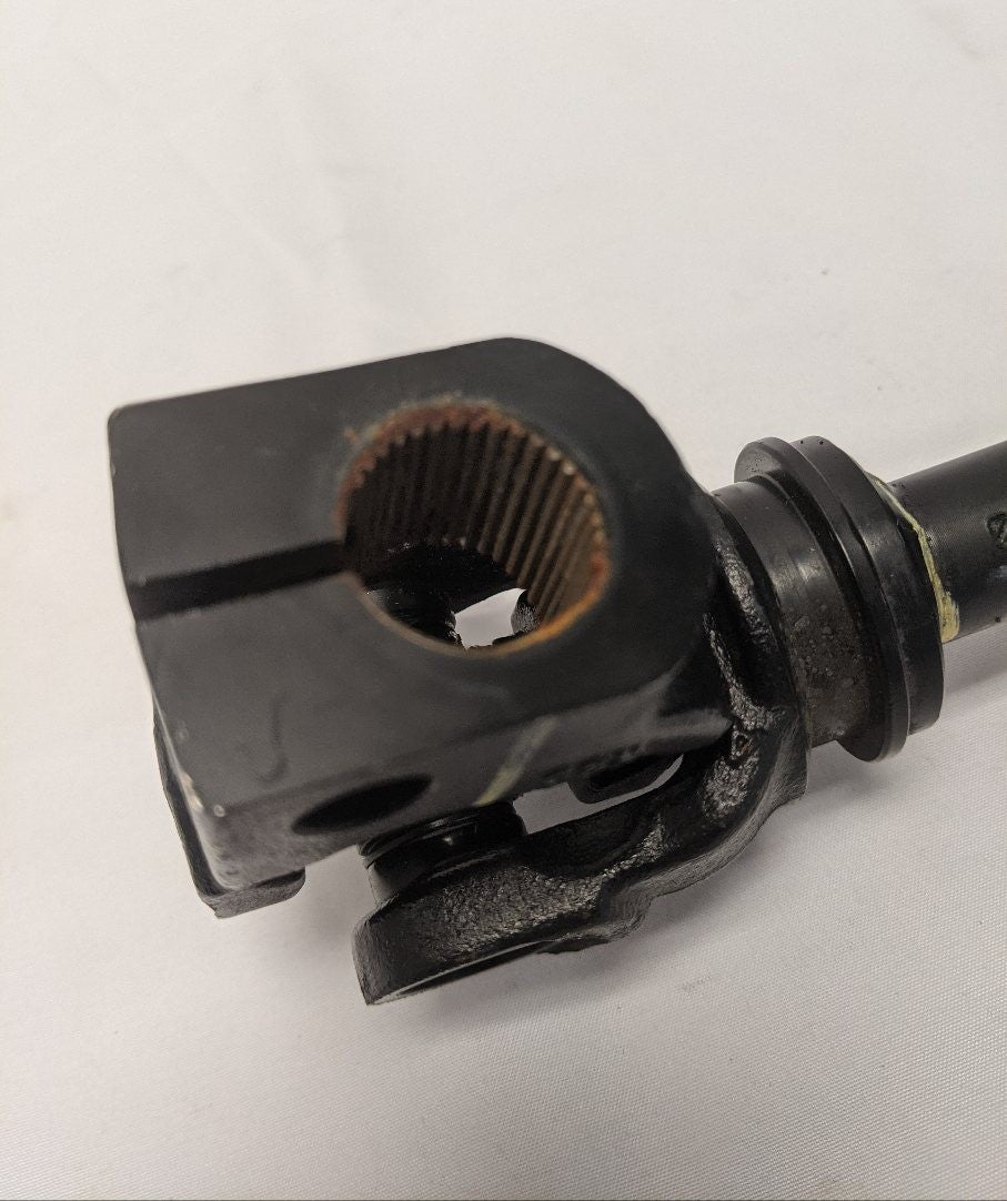 Freightliner Lower Steering Column Shaft | 14-19917-000