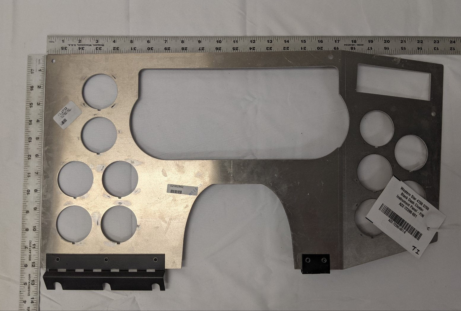 Western Star 4700 5700 Blank Dash Cluster Instrument Panel - P/N A22-72390-001