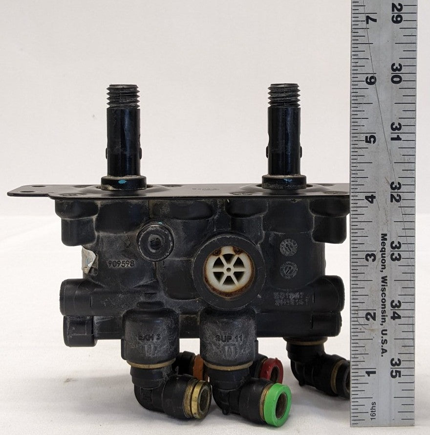Used Bendix P3 Parking Brake Valve - P/N  12-21896-000