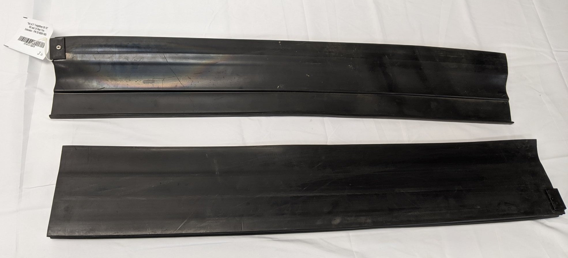 Freightliner RH and LH Rear Trim Extension - 22-65591-003