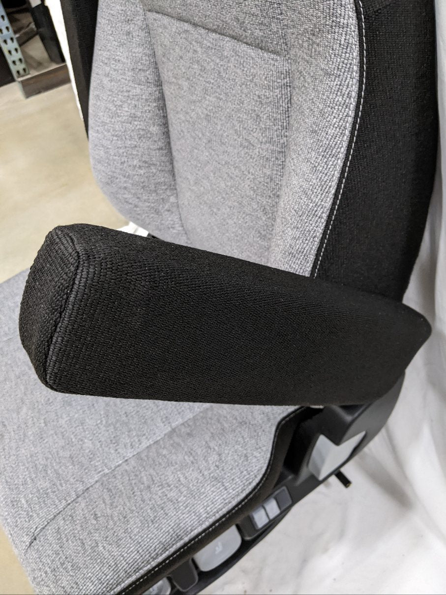 New Western Star LH Complete Seat Assembly - P/N ISR 816007 1052