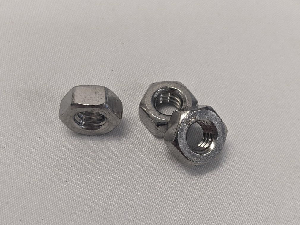 *Lot of 200* New 1/4"-20 Coarse Stainless Steel Nuts