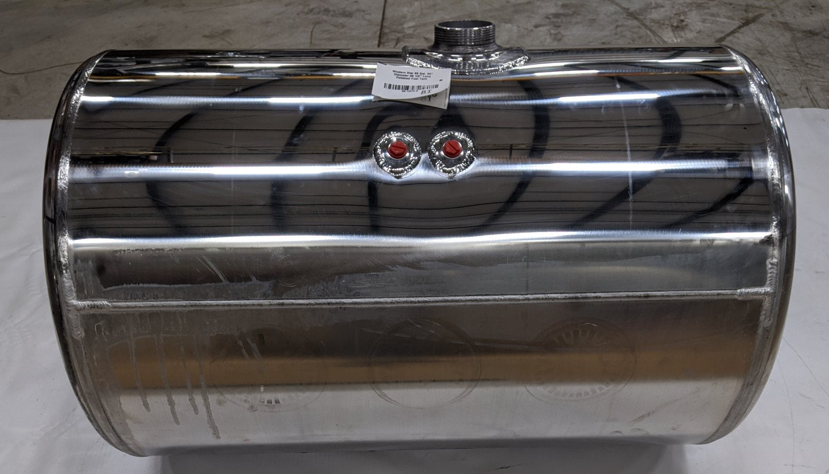 Western Star 80 Gal. 25" Diameter 36 1/2" Long Polished Fuel Tank (9904419340604)