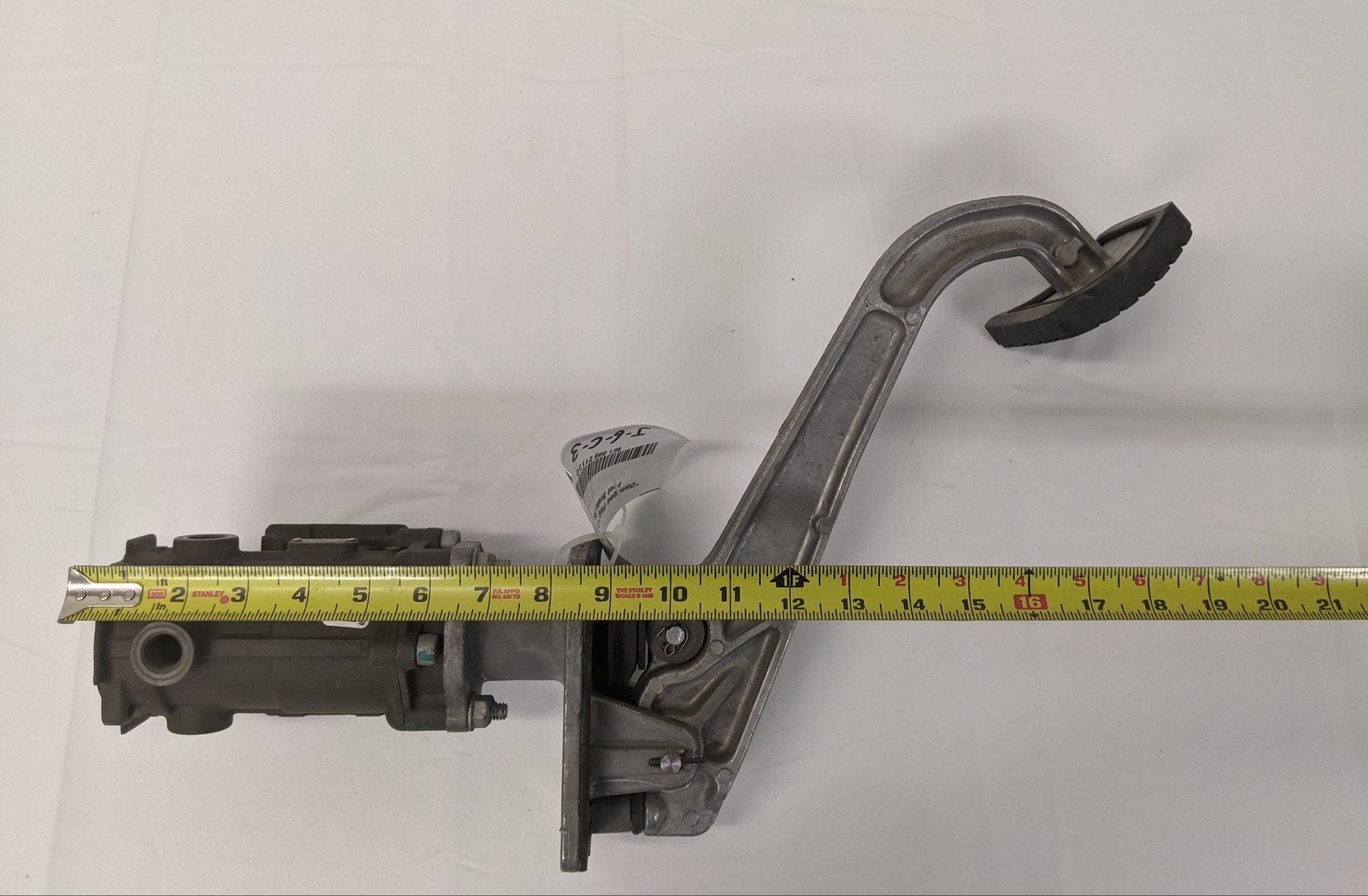 *Damaged Parts* Freightliner Foot Brake Pedal - P/N  9618992110 (6610842484822)