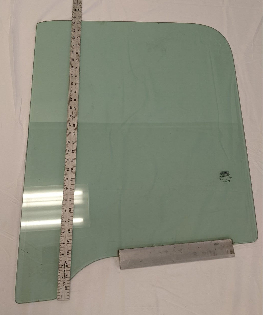 Used FTL Cascadia P3 LH Front Door Tempered Window Glass -P/N 18-53295-000