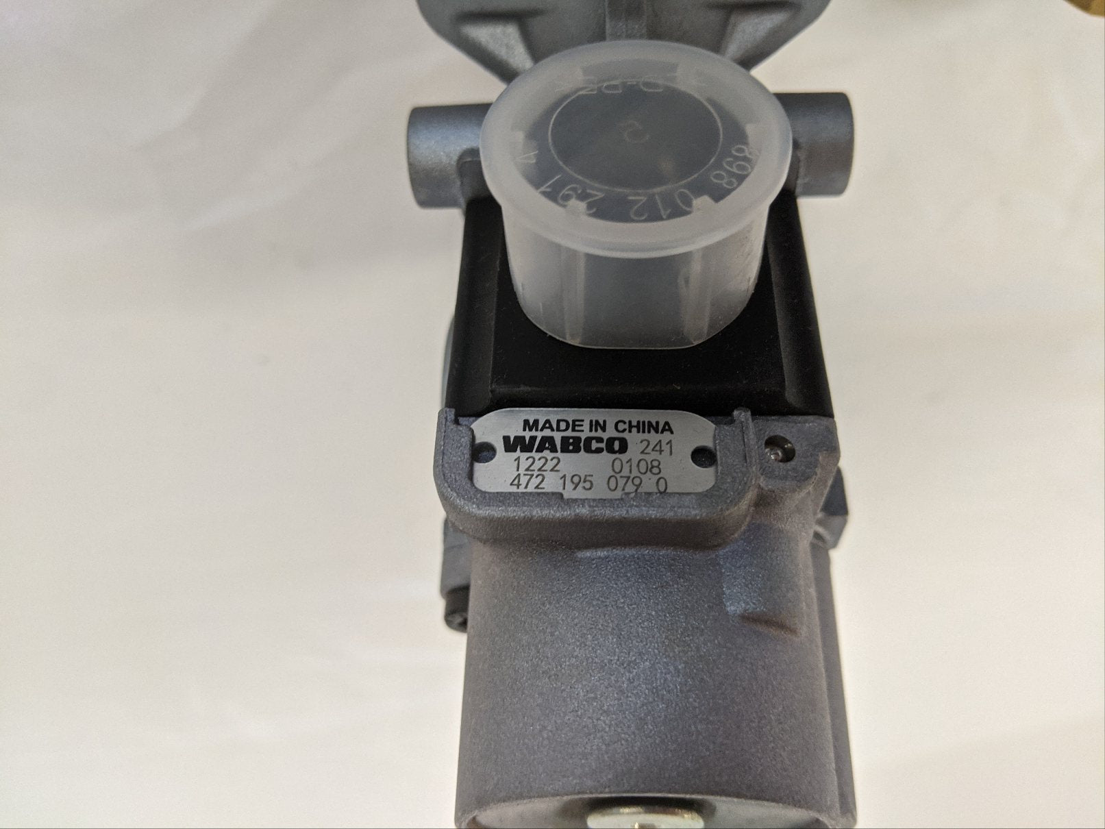 New Meritor Wabco ABS Modulator Adaptor Valve Kit - P/N TDA R950135 (10175013257532)