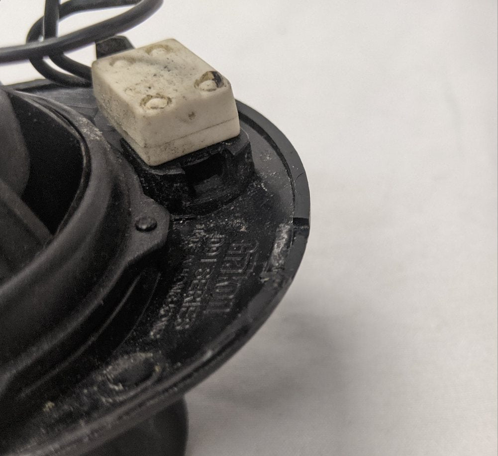 Damaged Grakon Swivel Reading Light 4091 Series - P/N A22-46608-001