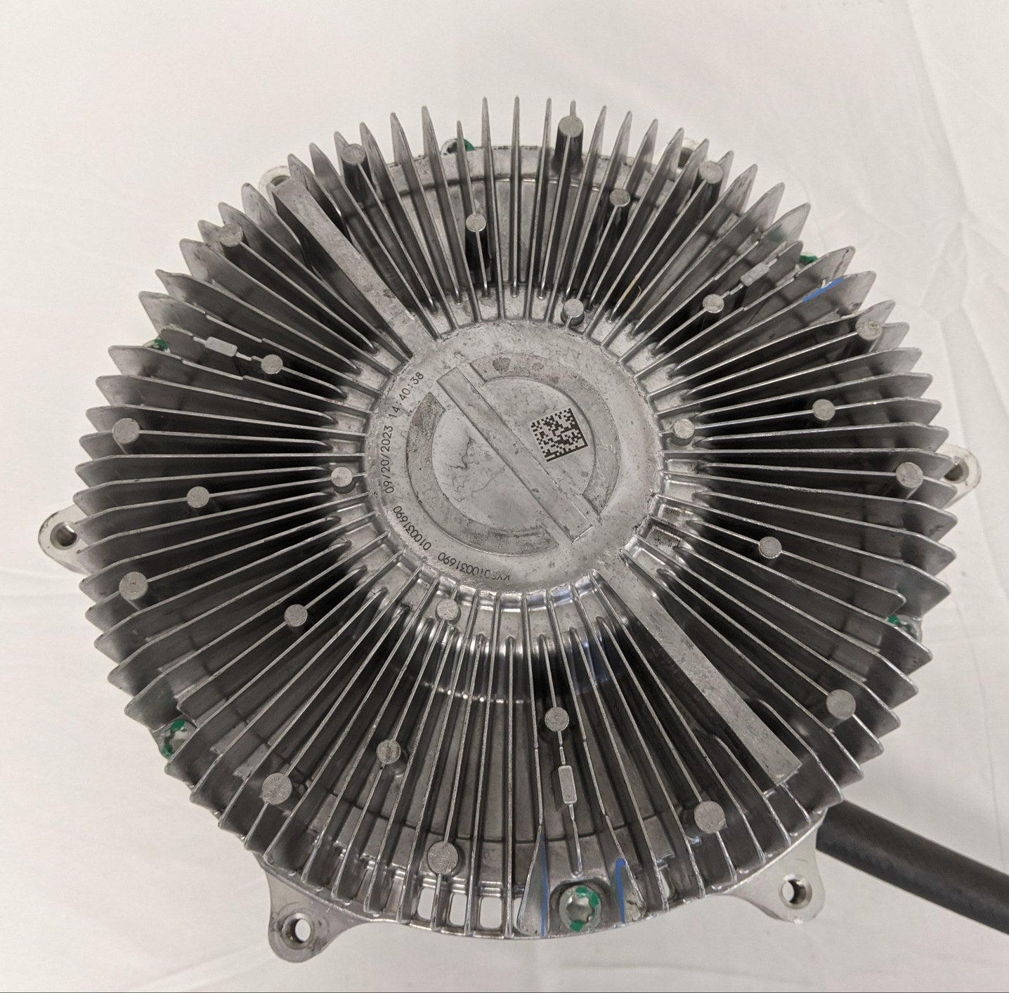 Damaged Cummins E-Viscous Heavy Duty Fan Clutch & Hub - P/N KYS 010031690 (9903017034044)