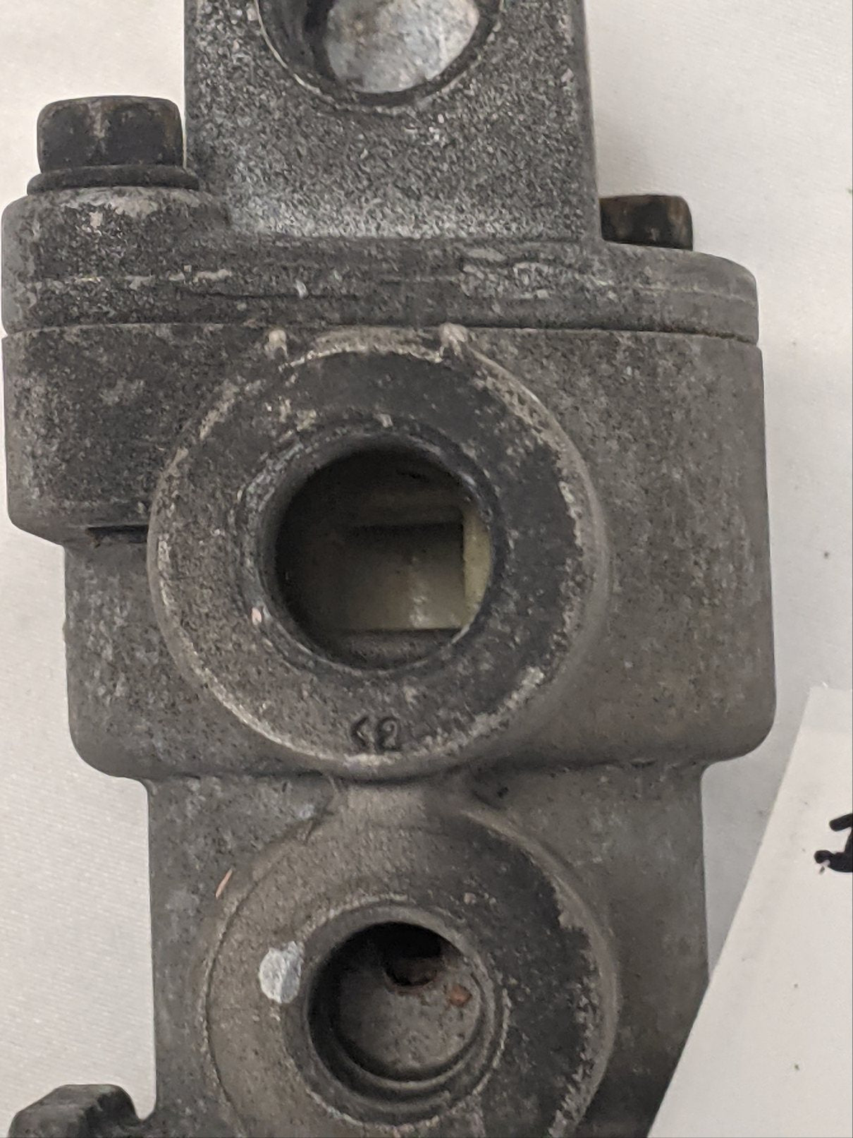 Used Bendix Tractor Protection Control Valve - P/N  109792