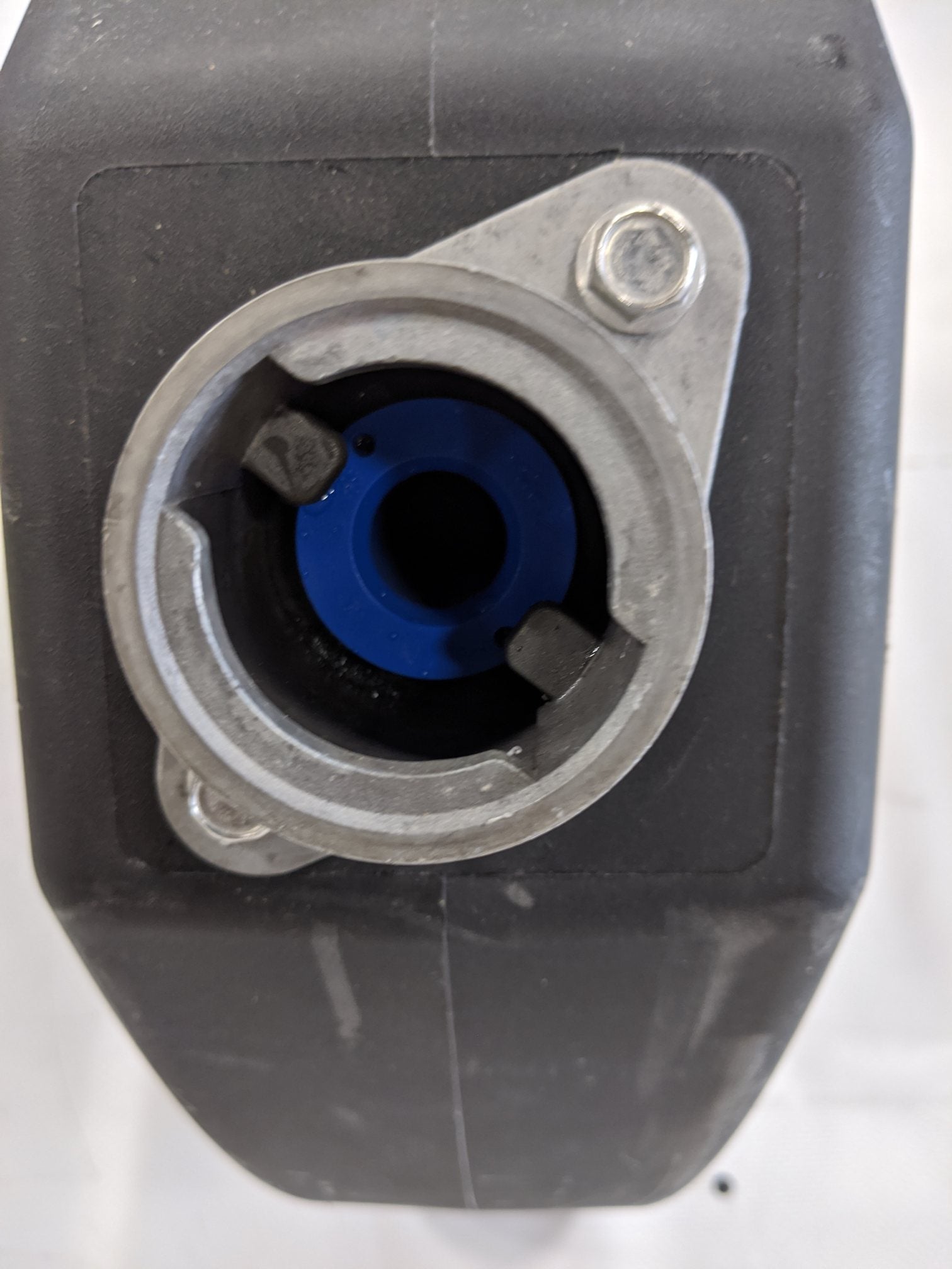 Used FTL 6-Gallon DEF Tank and Header Assembly w/ DEF Pump - P/N A04-35188-002 (10114262270268)