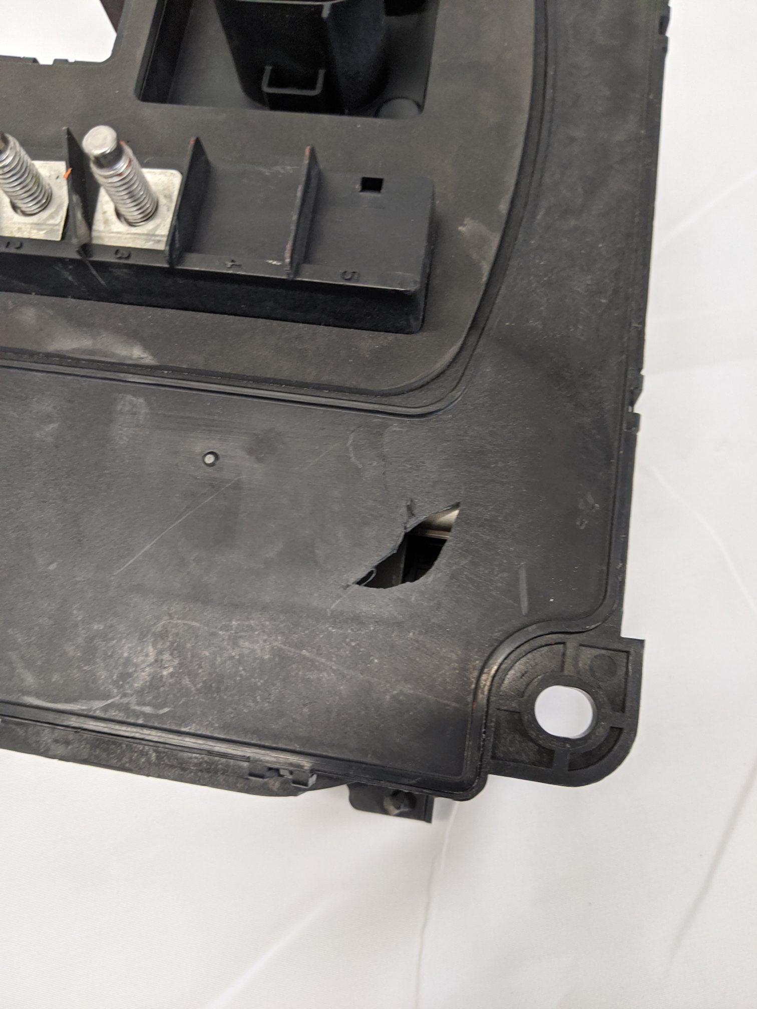 Damaged Freightliner Daimler Battery Cable Access Power Module-P/N A66-01830-002 (10174385357116)