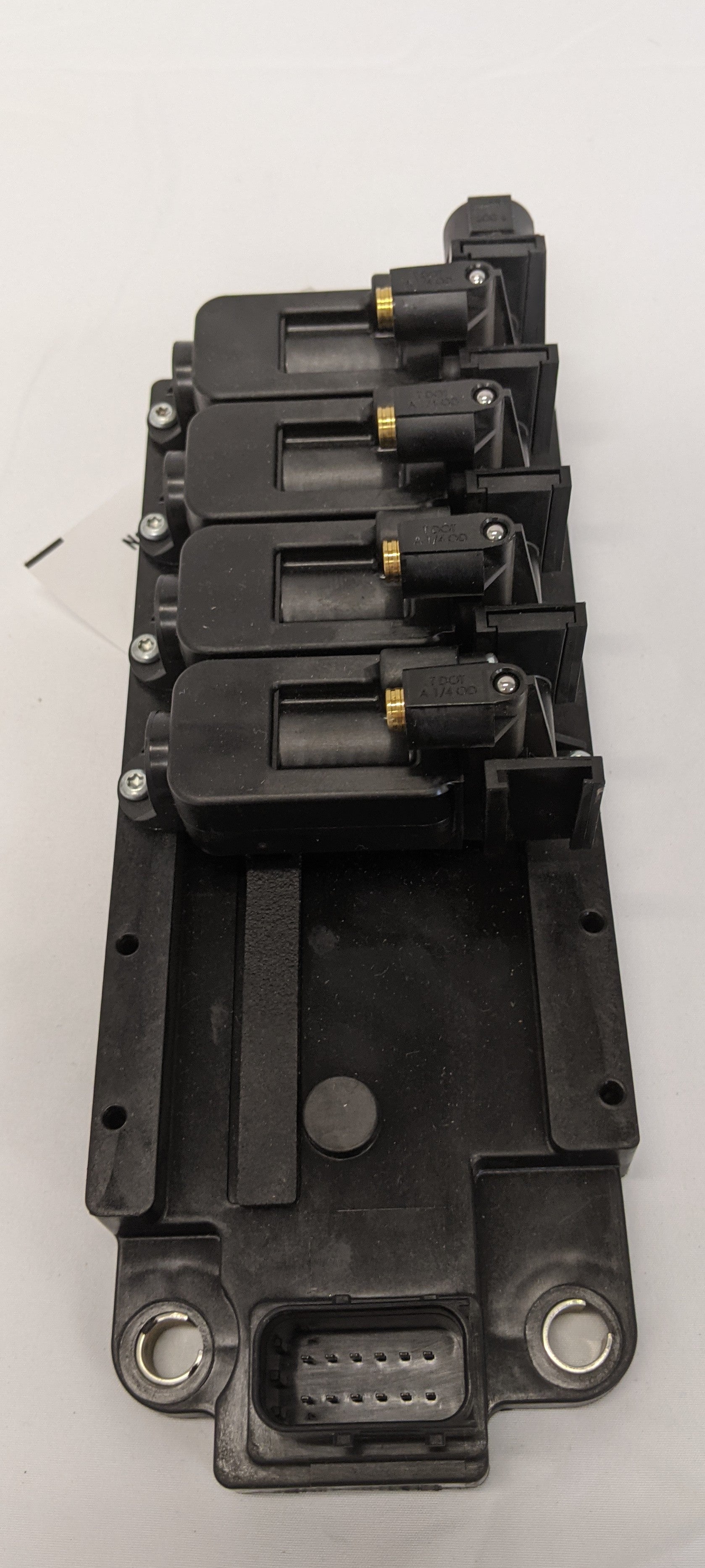 A12-32241-004 - Freightliner ECP 4 Solenoids Bank (New)