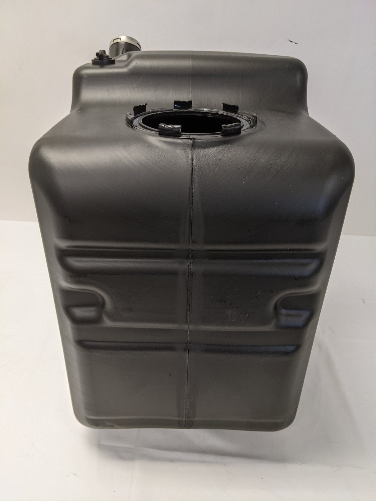 Freightliner RH 23 Gallon Standard Fill DEF Tank - P/N A04-34274-007