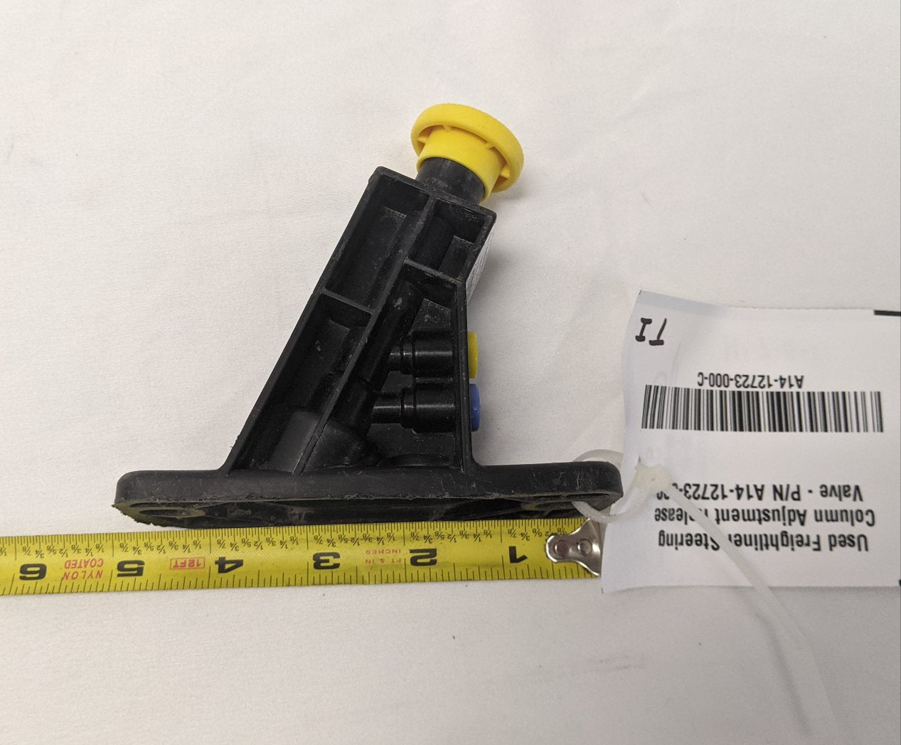 Used Freightliner Steering Column Adjustment Release Valve - P/N A14-12723-000