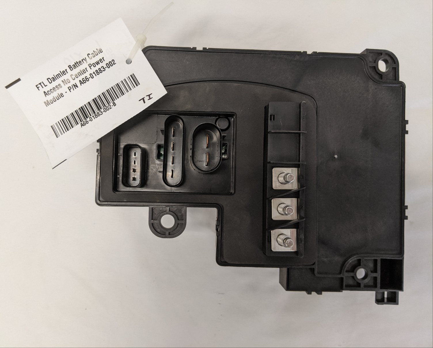 FTL Daimler Battery Cable Access No Center Power Module - P/N A66-01883-002 (10172257861948)