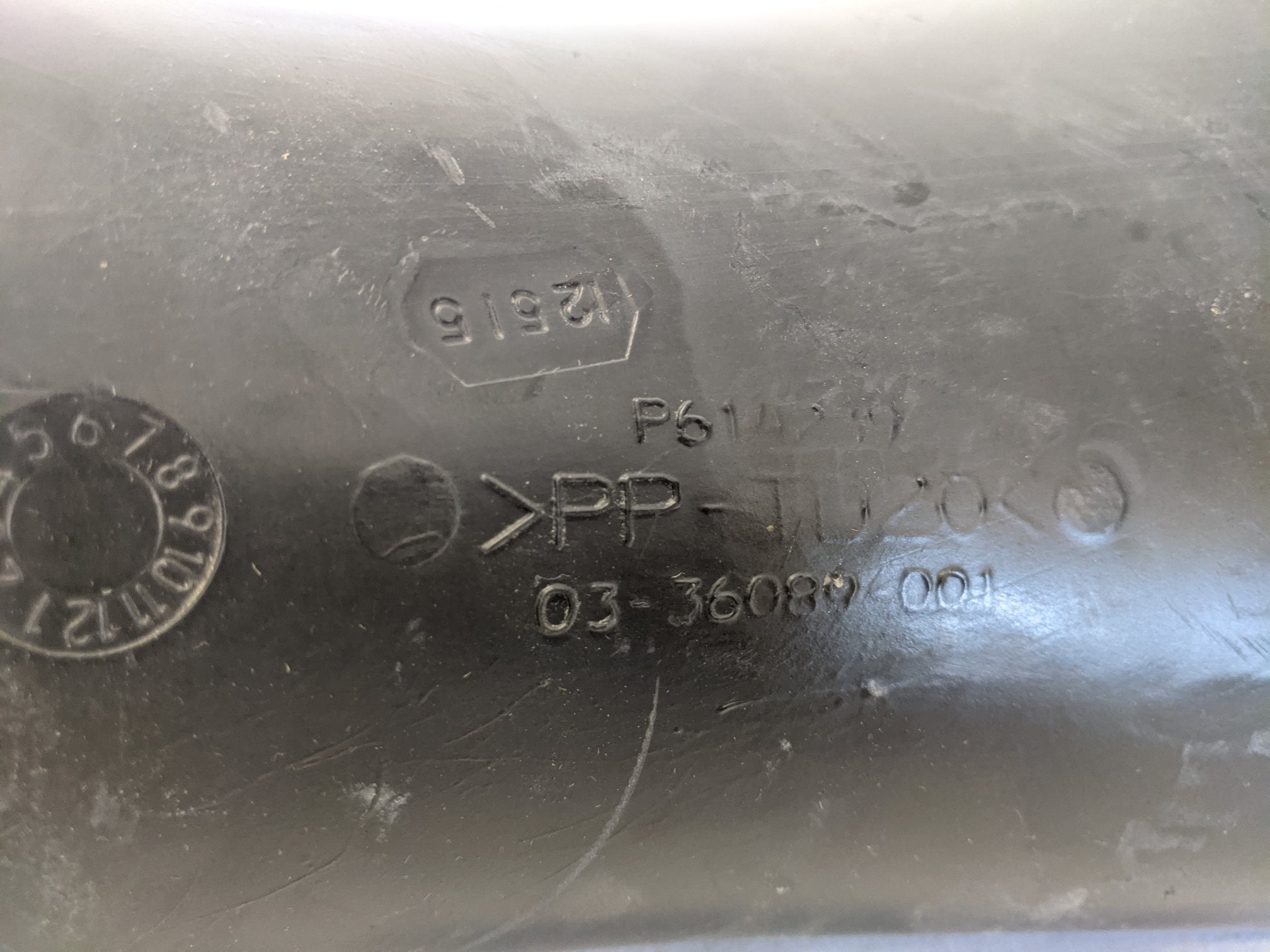 Used Detroit DD15 14L HDEP Molded Air Intake Tube w/ Elbow- P/N 03-36089-001 (10025659826492)