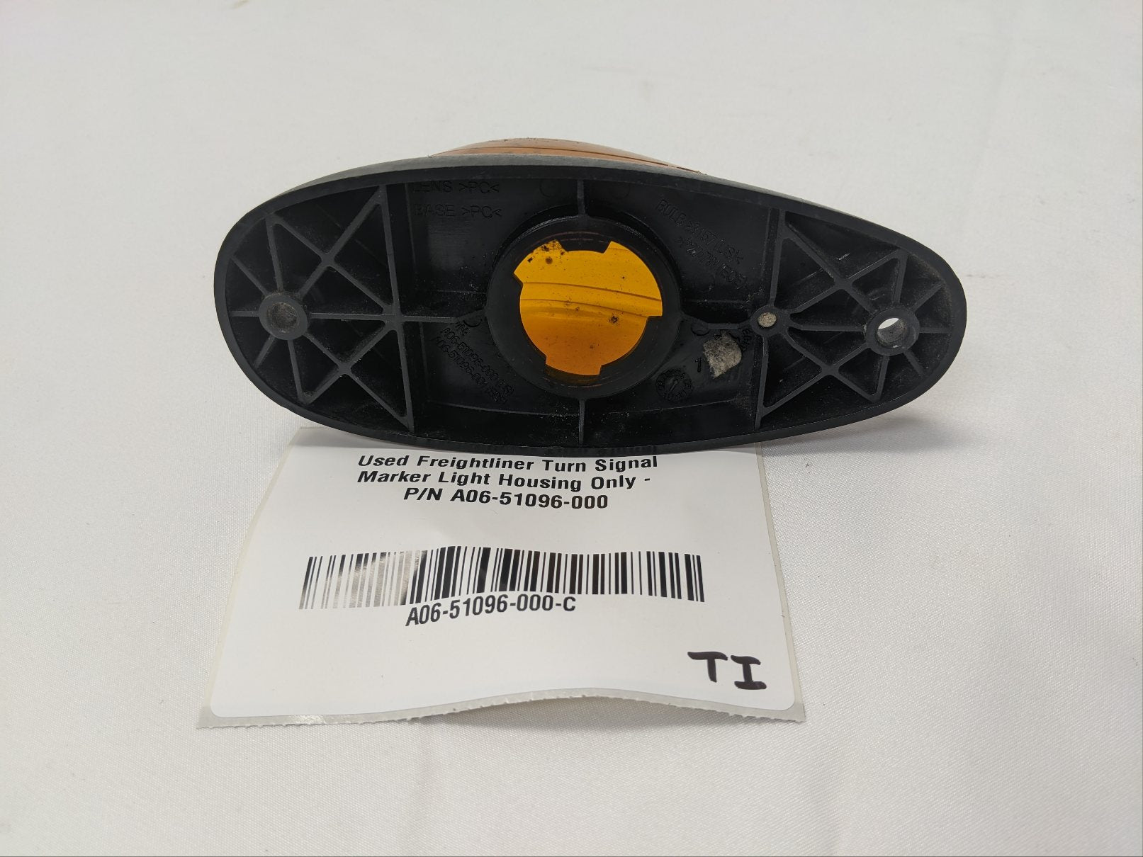 Freightliner Turn Signal Marker Light - A06-51096-000 (Housing Only)