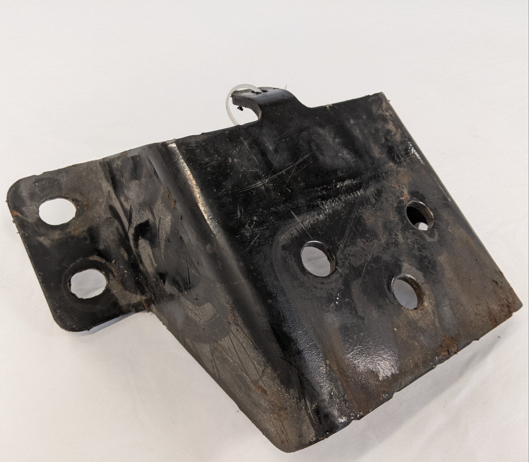 Used Freightliner Cascadia P3 LH Frame Air Dryer Bracket - P/N 12-22404-000 (10093056360764)