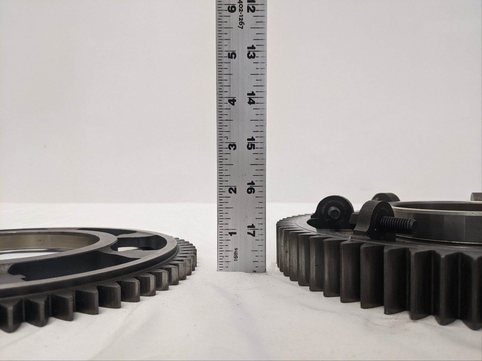 Cummins Camshaft Idler Scissor Gear Assembly 3686910
