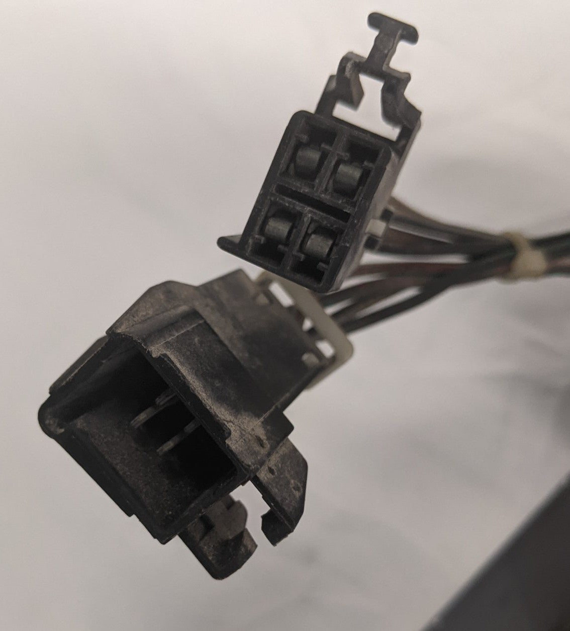 Used Freightliner Columbia Sleeper Box Control Panel -  P/N 22-46623-004