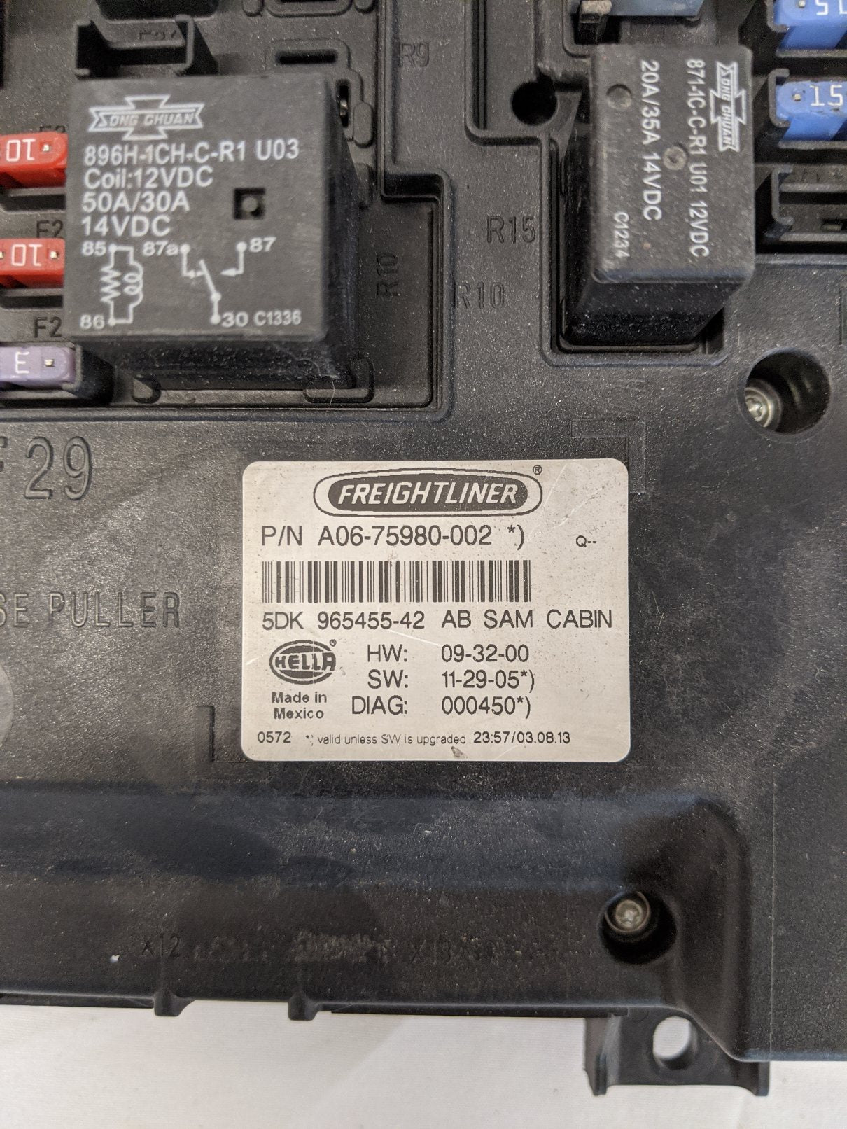 Used Hella Freightliner Cascadia Cabin Control Module - P/N A06-75981-002