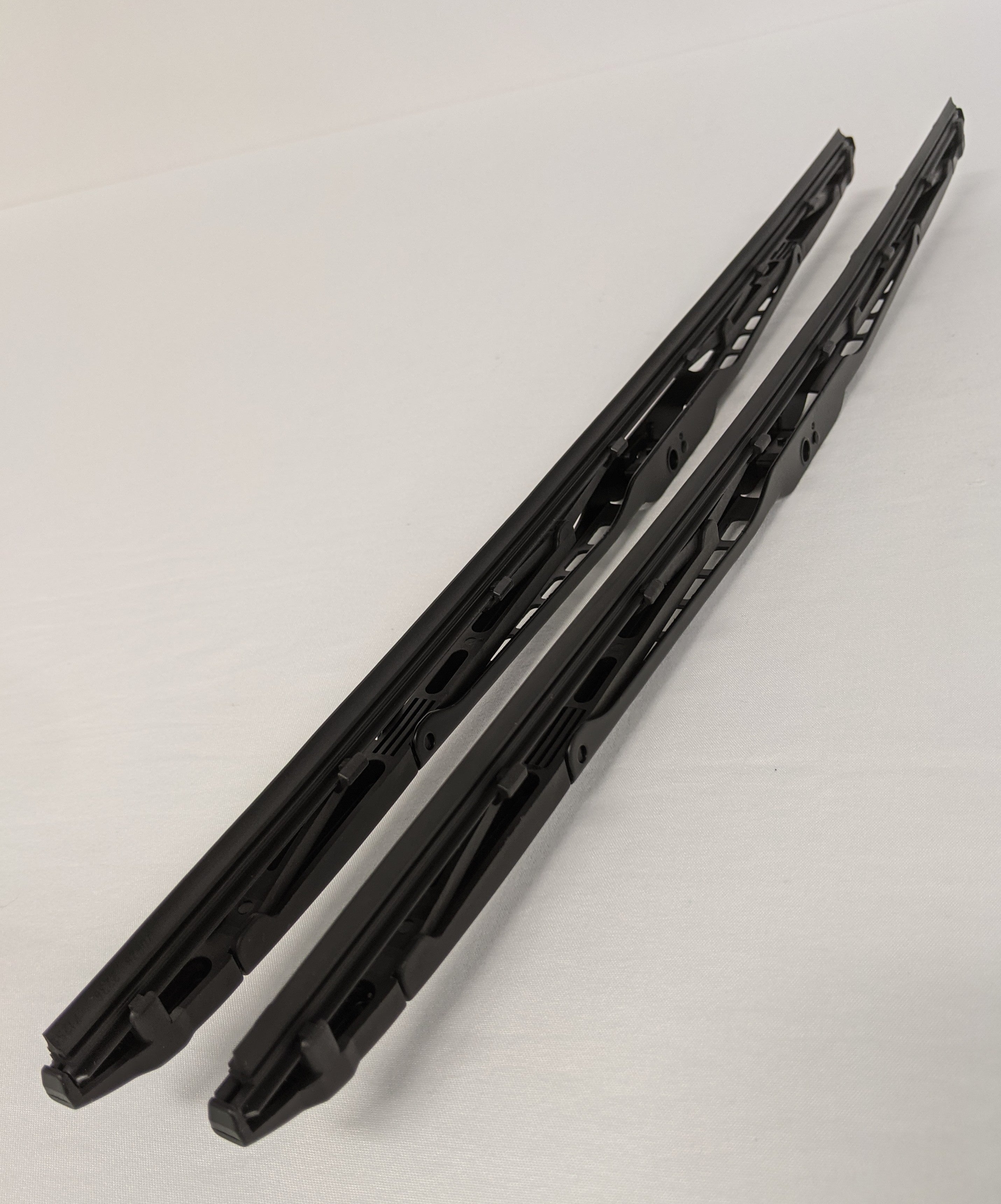 *Lot of 2* New 20" Wiper Blades -  P/N 3152025 (9940730151228)