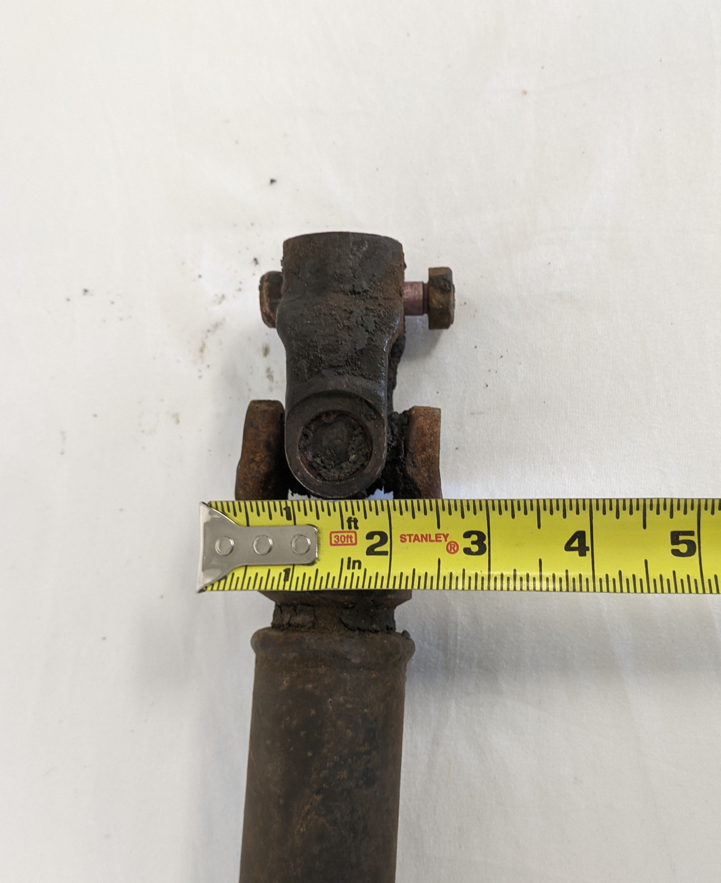 Used Freightliner Cascadia P3 Lower Steering Gear Slip Shaft - P/N 14-18646-001 (4758175514710)